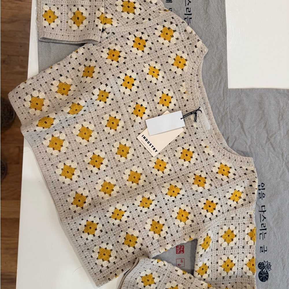 Women's  Crochet Sweater l/s